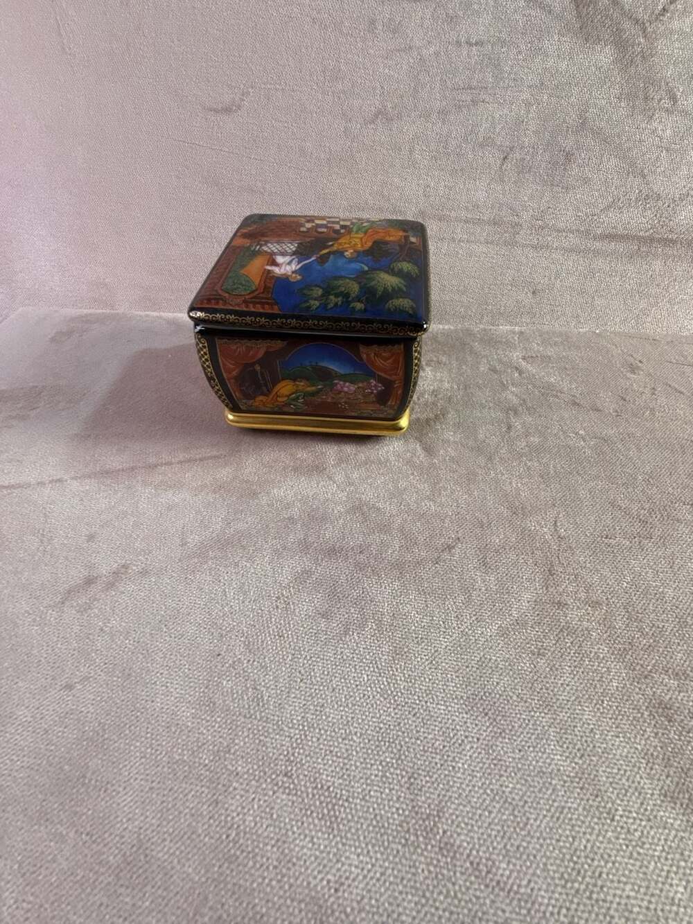 1992 “Romeo and Juliet” Russian Ballet Music Box-Ardleigh Eliot & Sons vintage